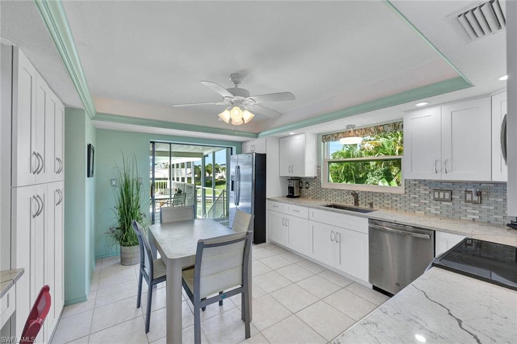 810 Arcadia Ct, Marco Island, FL 34145-13