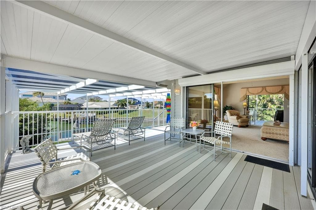 810 Arcadia Ct, Marco Island, FL 34145-32