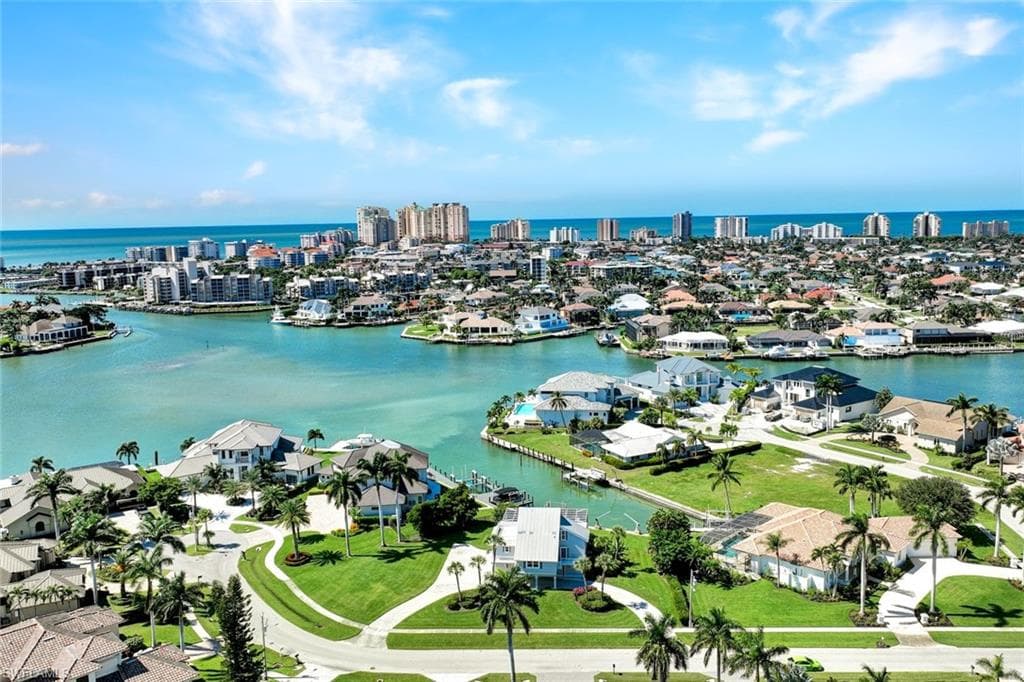 810 Arcadia Ct, Marco Island, FL 34145-6