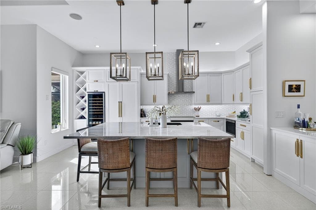 6003 Hammock Isles Cir, Naples, FL 34119-9