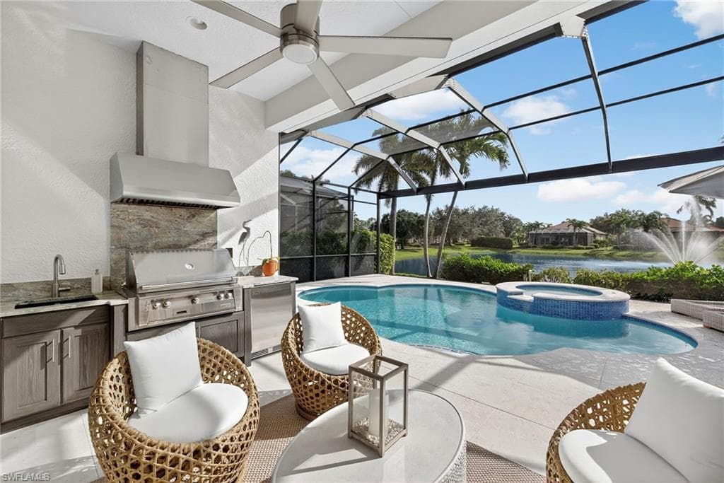 6003 Hammock Isles Cir, Naples, FL 34119-4