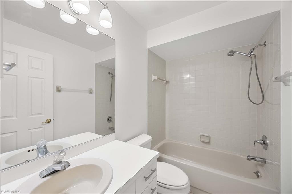 3302 Arlette Dr, Naples, FL 34109-18