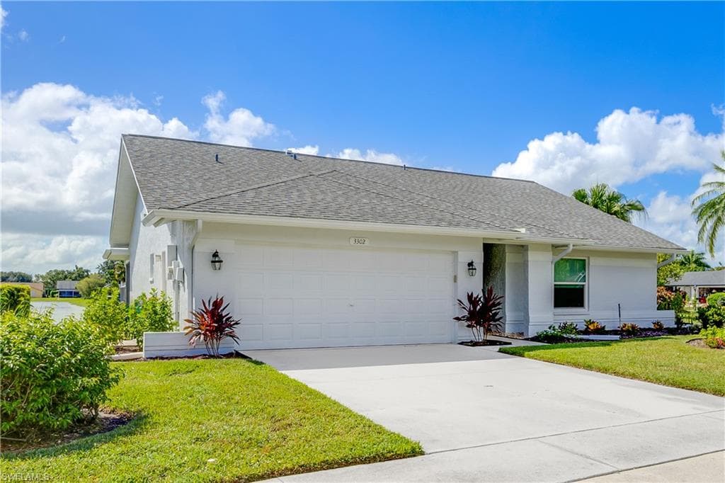 3302 Arlette Dr, Naples, FL 34109-26