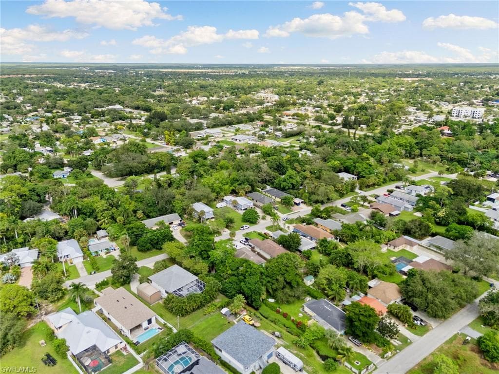 27673 Tennessee St, Bonita Springs, FL 34135-21
