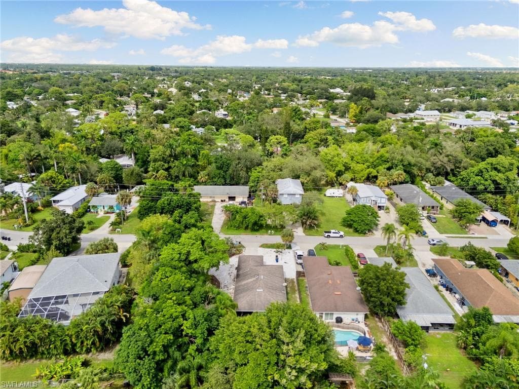 27673 Tennessee St, Bonita Springs, FL 34135-23