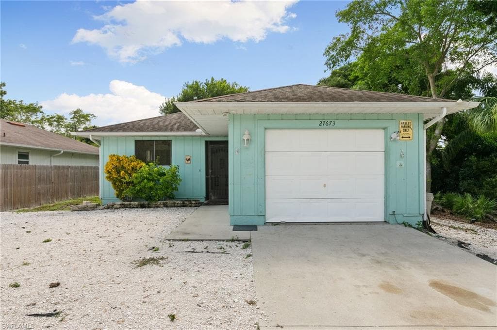 27673 Tennessee St, Bonita Springs, FL 34135-24