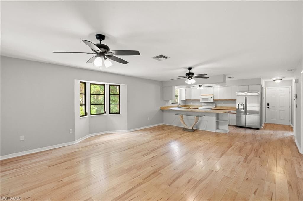 27673 Tennessee St, Bonita Springs, FL 34135-6