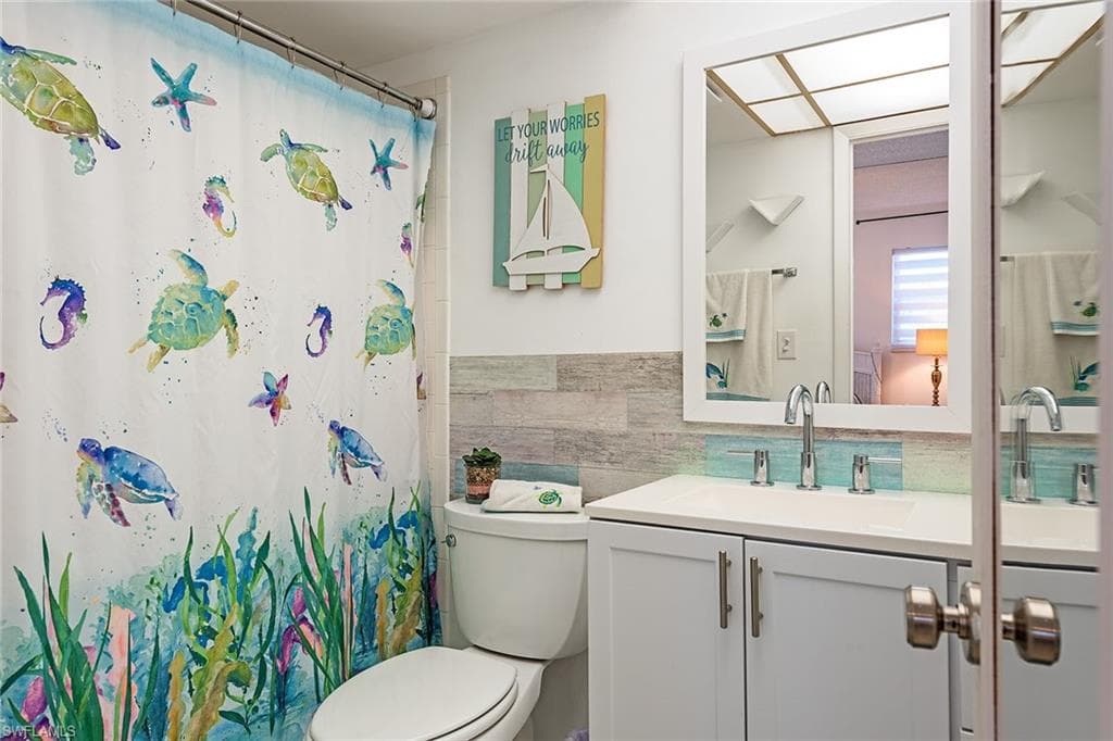 200 Forest Lakes Blvd 201, Naples, FL 34105-11