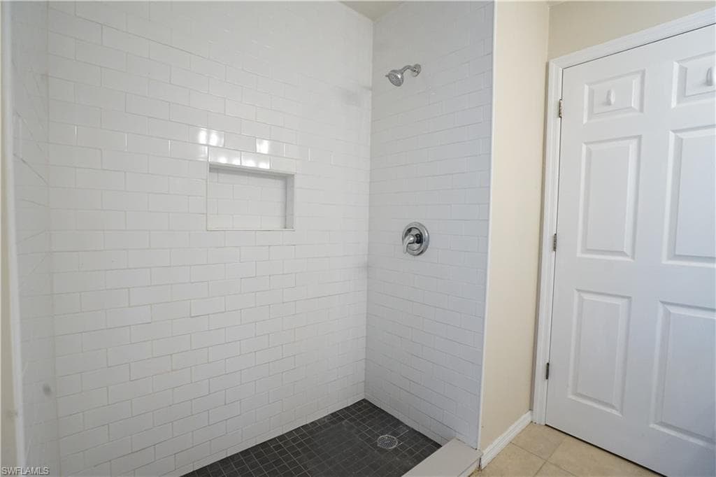 8397 Bahamas Rd, Fort Myers, FL 33967-19