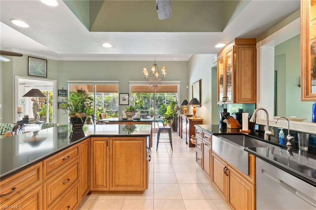 8000 Wilfredo Ct, Naples, FL 34114-11