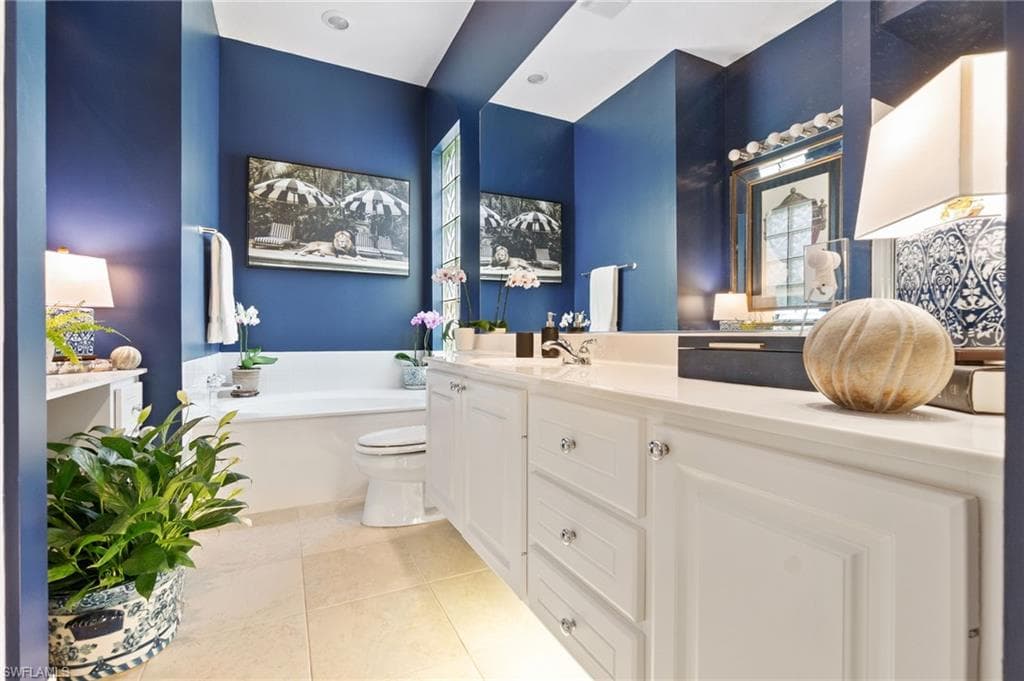 8000 Wilfredo Ct, Naples, FL 34114-16