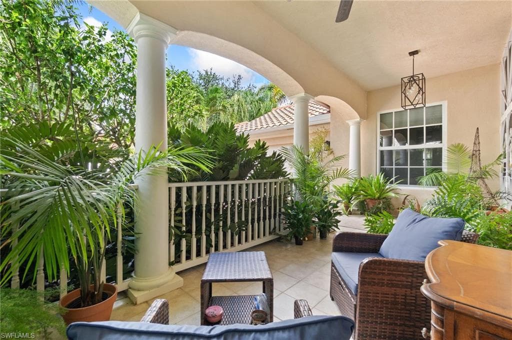 8000 Wilfredo Ct, Naples, FL 34114-3