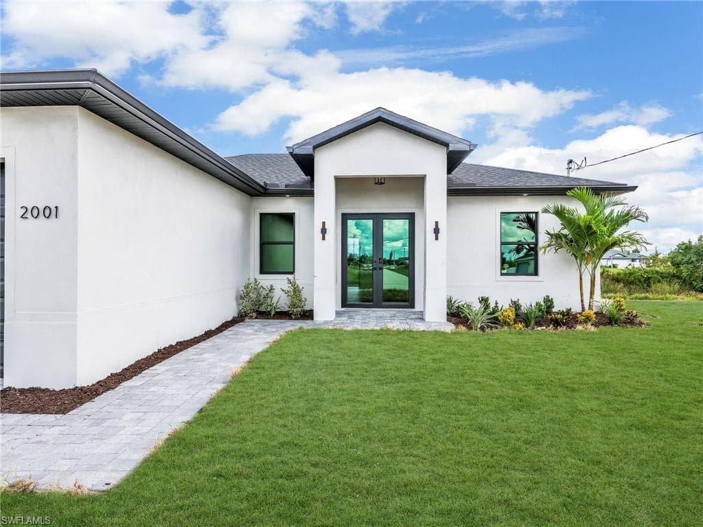 2001 17th Pl, Cape Coral, FL 33993-4