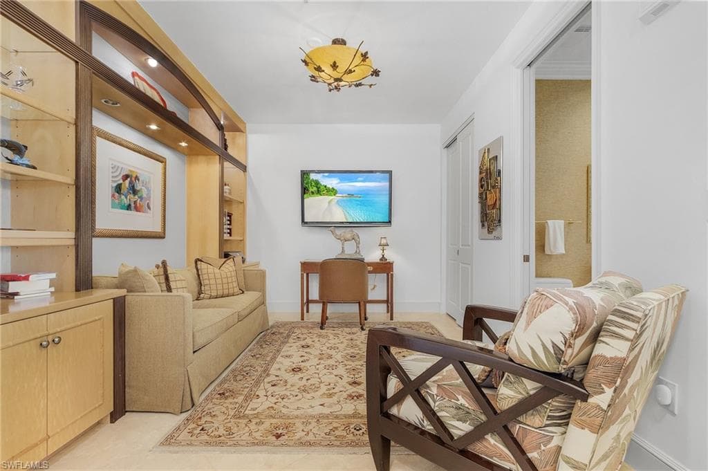 780 5th Ave S 3, Naples, FL 34102-13