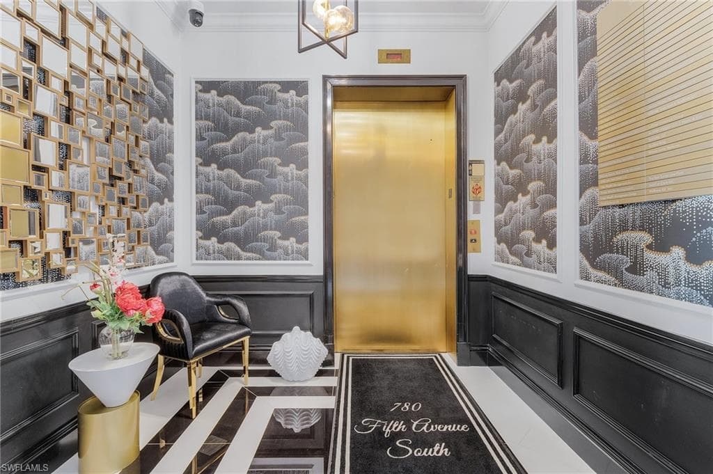 780 5th Ave S 3, Naples, FL 34102-36