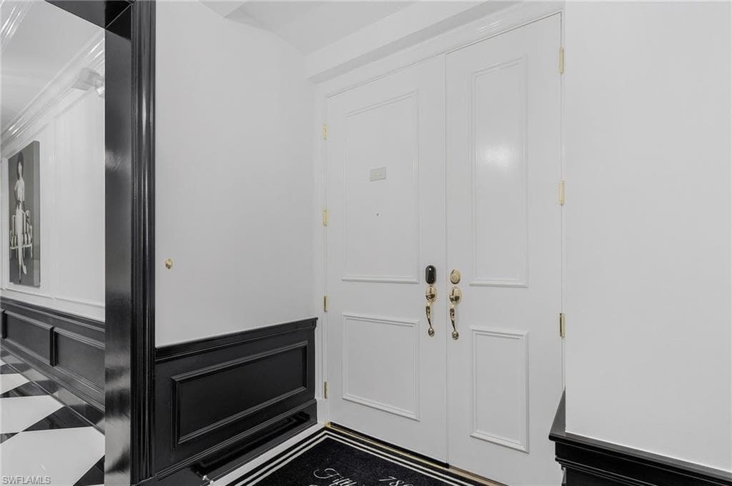 780 5th Ave S 3, Naples, FL 34102-40