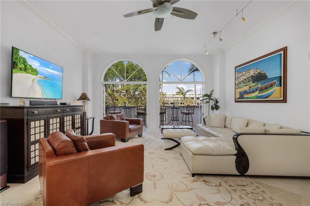 780 5th Ave S 3, Naples, FL 34102-6