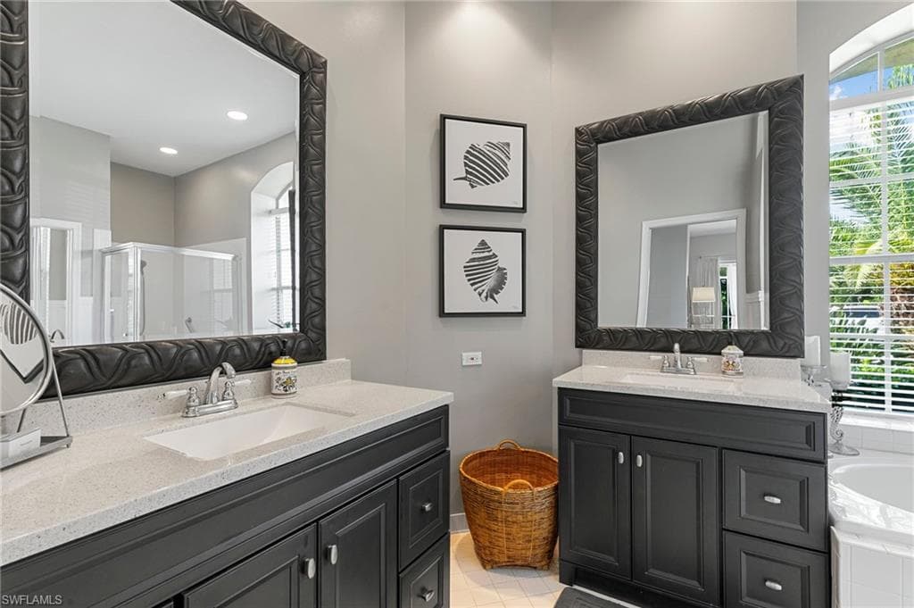 316 Lambton Ln, Naples, FL 34104-17