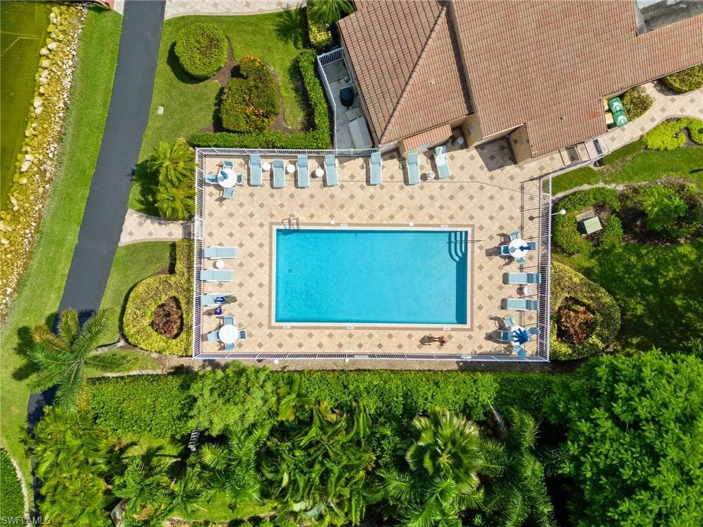 316 Lambton Ln, Naples, FL 34104-30