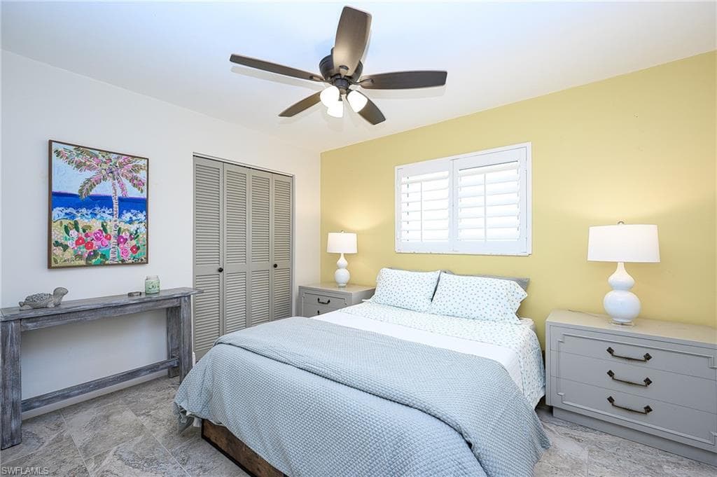 686 95th Ave N, Naples, FL 34108-20