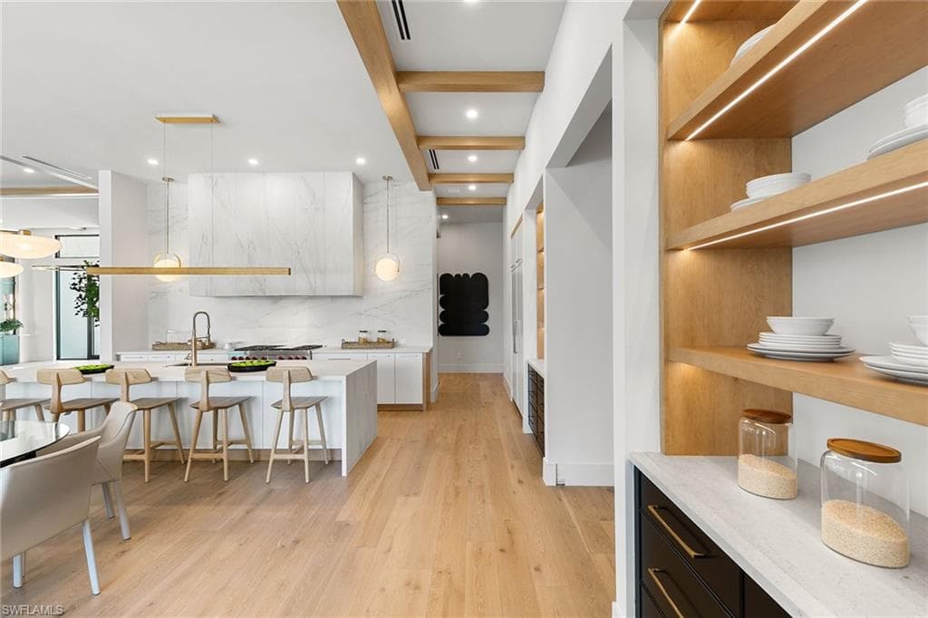 2337 Anthony Ct, Naples, FL 34109-12