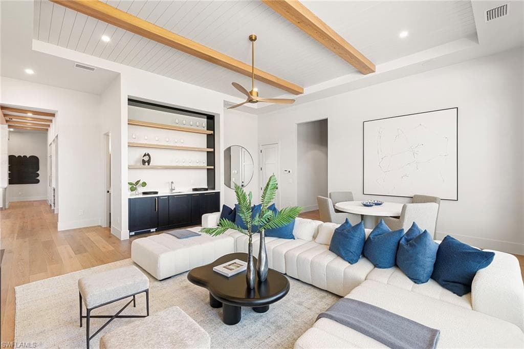 2337 Anthony Ct, Naples, FL 34109-21