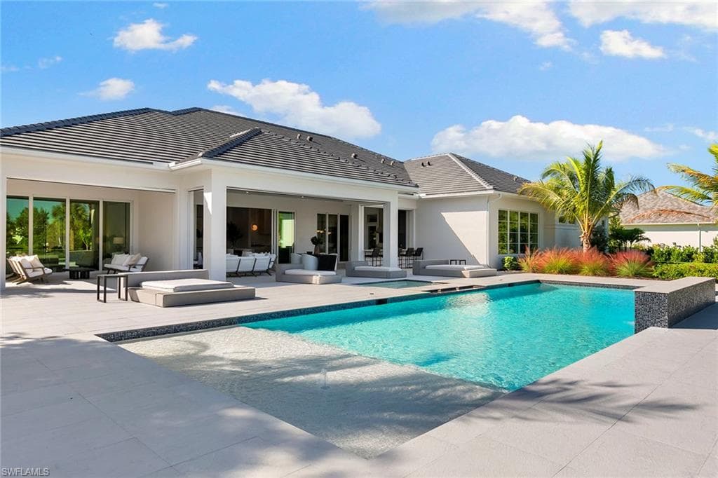 2337 Anthony Ct, Naples, FL 34109-30