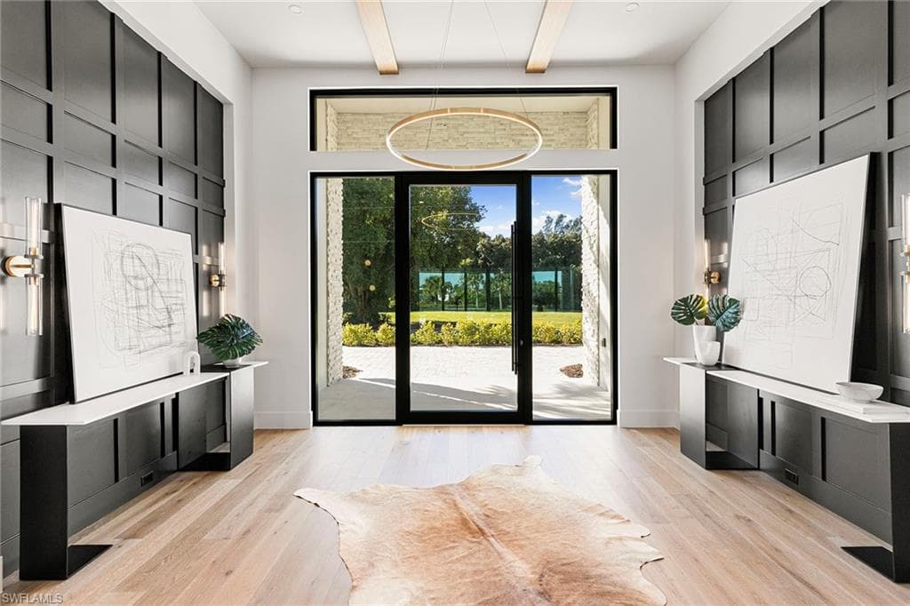 2337 Anthony Ct, Naples, FL 34109-2