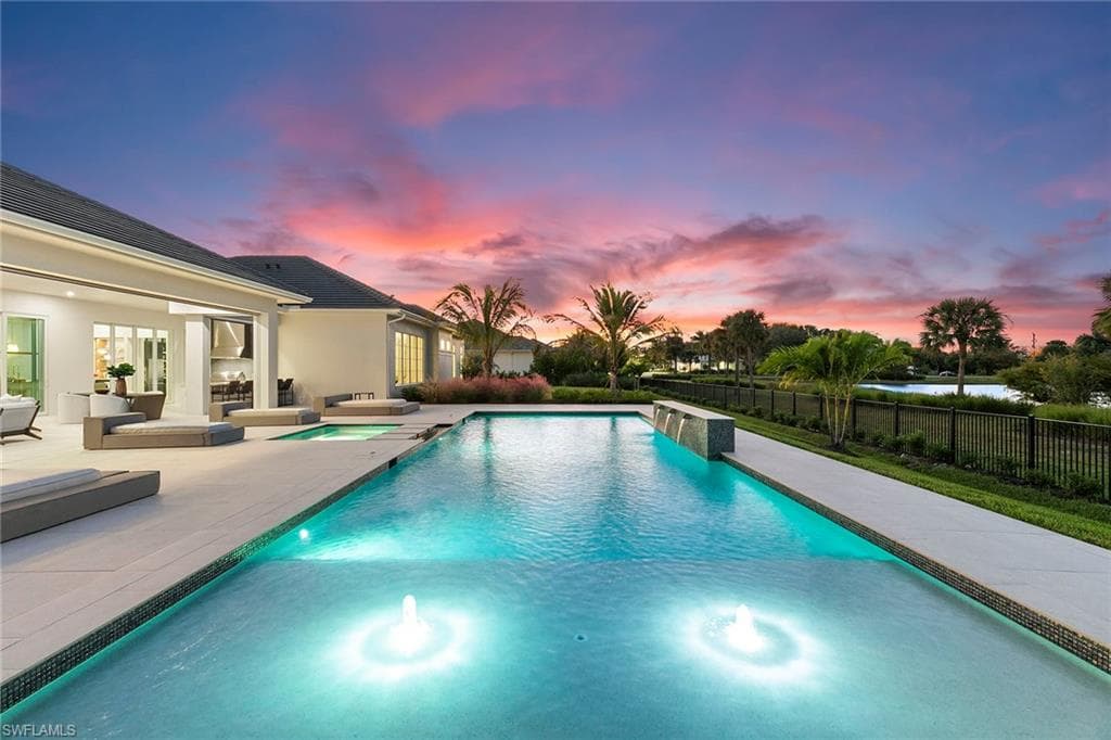 2337 Anthony Ct, Naples, FL 34109-43