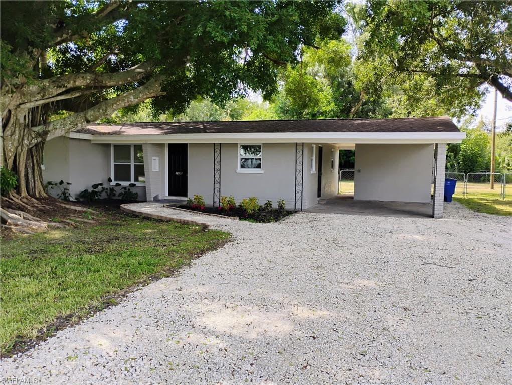 1195 Green Ave, North Fort Myers, FL 33903-2