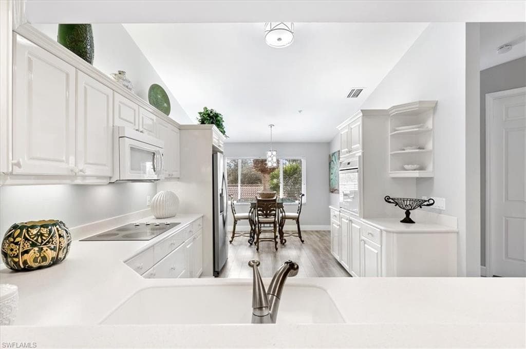14565 Red Fox Run 608, Naples, FL 34110-23