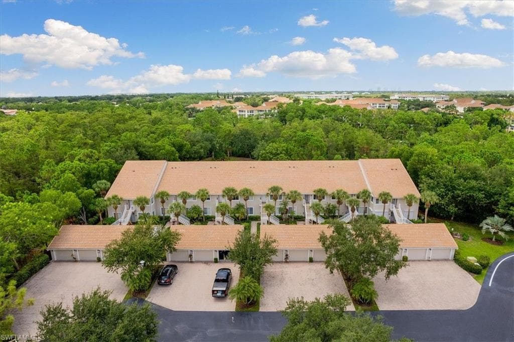 14565 Red Fox Run 608, Naples, FL 34110-1