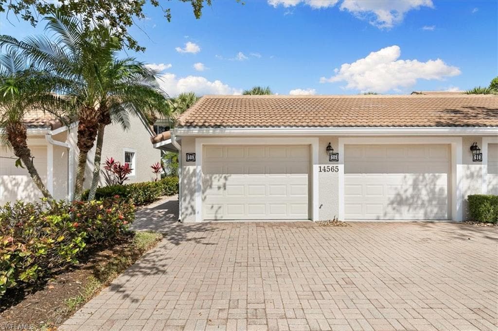 14565 Red Fox Run 608, Naples, FL 34110-29