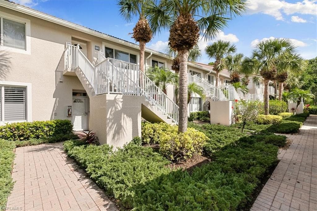 14565 Red Fox Run 608, Naples, FL 34110-32
