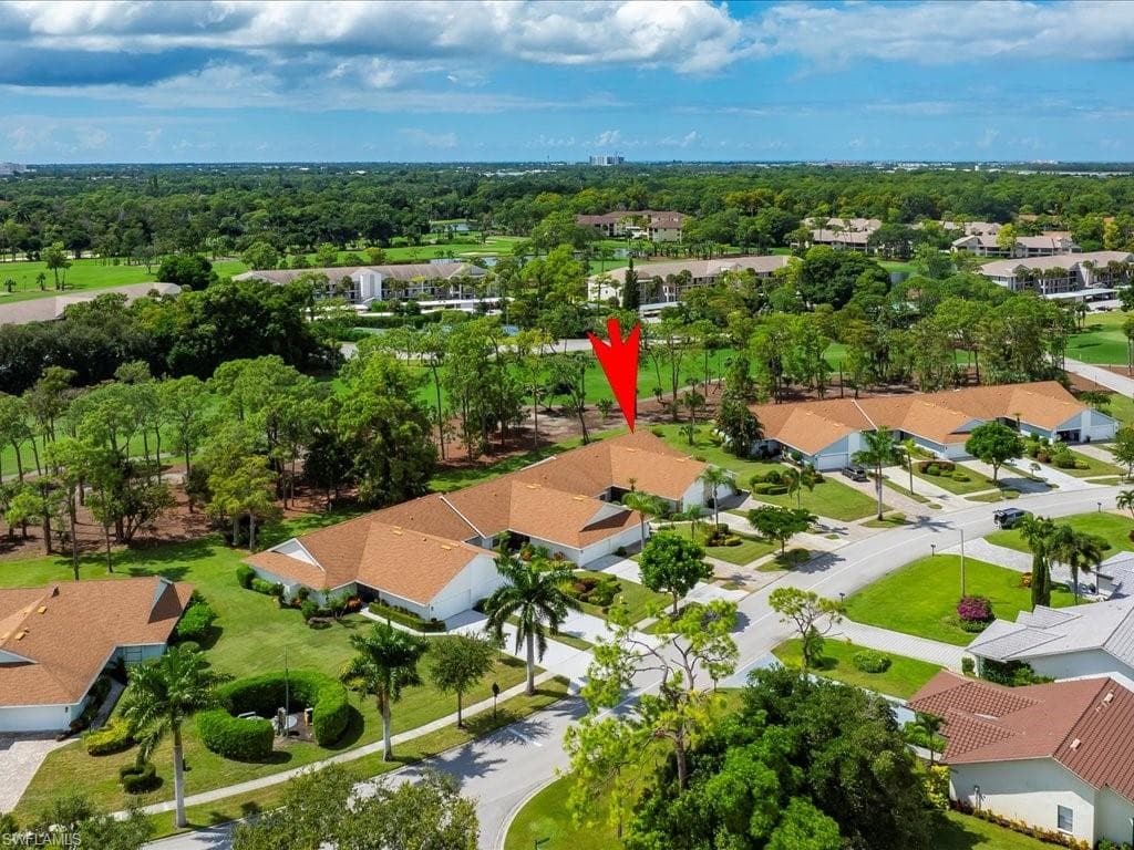 460 Kings Way 3-41, Naples, FL 34104-23