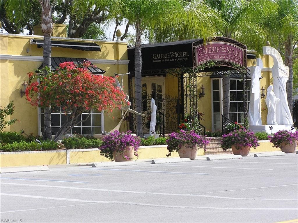 460 Kings Way 3-41, Naples, FL 34104-39