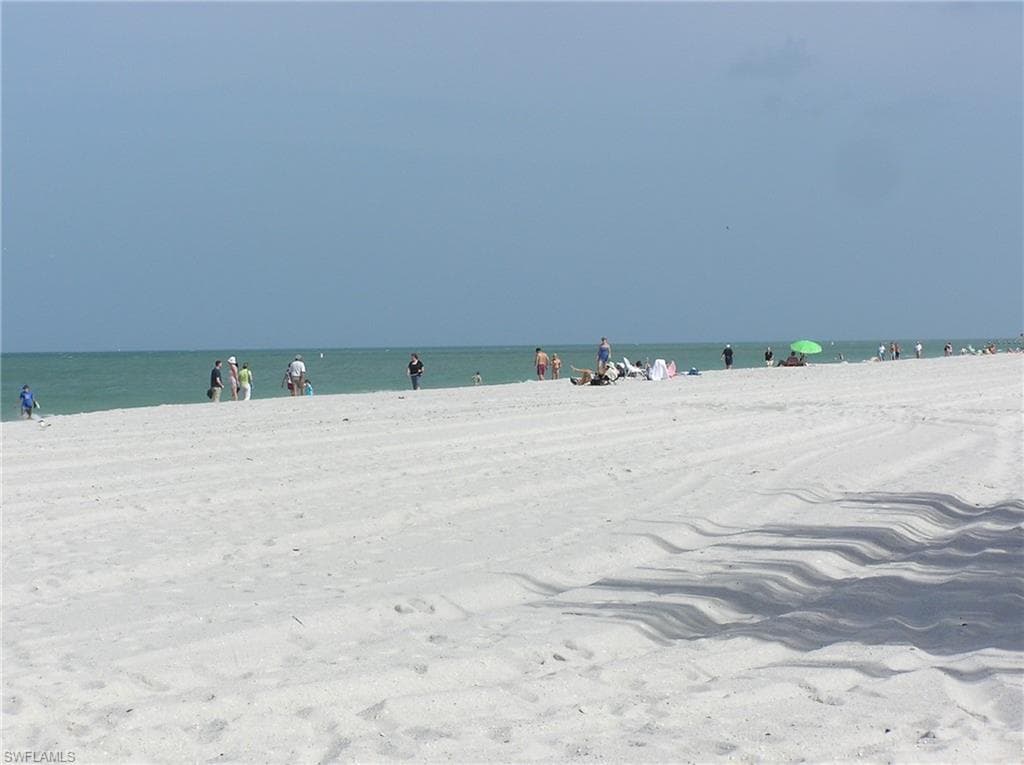 460 Kings Way 3-41, Naples, FL 34104-41