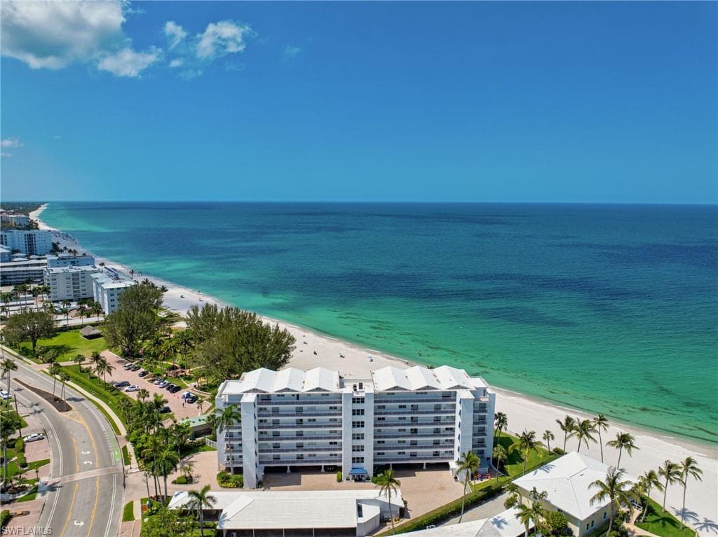 2121 Gulf Shore Blvd N 203, Naples, FL 34102-16