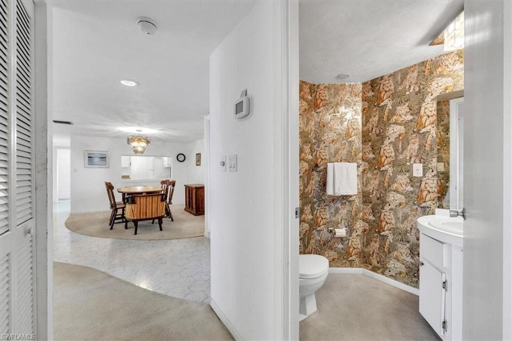 848 Collier Ct 304, Marco Island, FL 34145-18