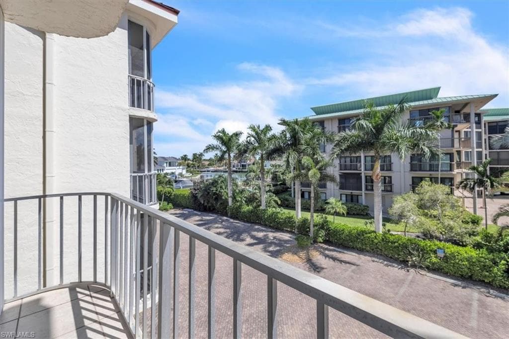 848 Collier Ct 304, Marco Island, FL 34145-22