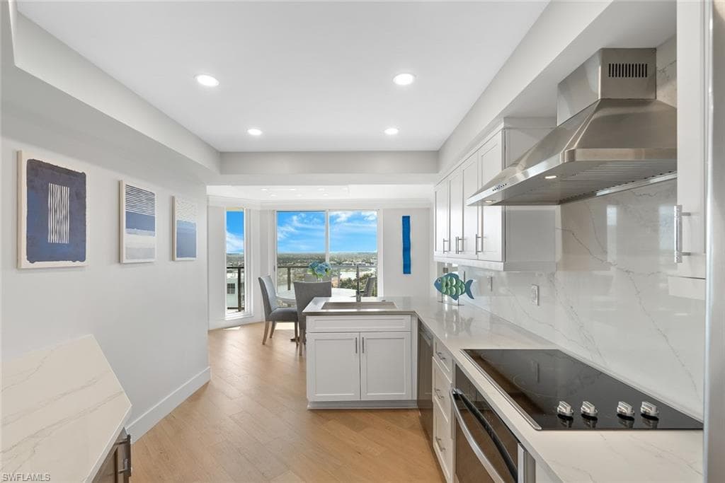 4901 Gulf Shore Blvd N 2103, Naples, FL 34103-8