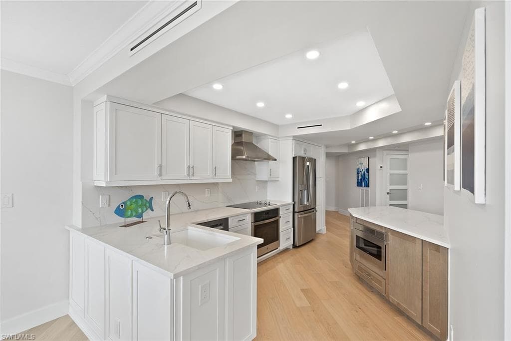 4901 Gulf Shore Blvd N 2103, Naples, FL 34103-10