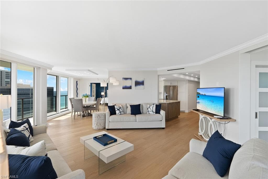 4901 Gulf Shore Blvd N 2103, Naples, FL 34103-11