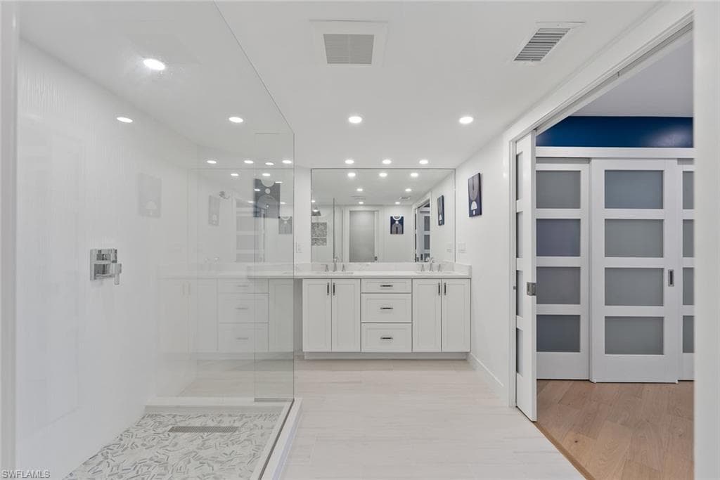 4901 Gulf Shore Blvd N 2103, Naples, FL 34103-15