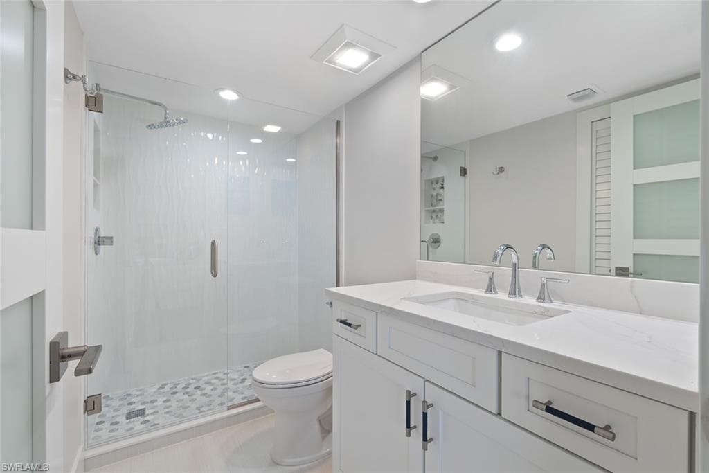 4901 Gulf Shore Blvd N 2103, Naples, FL 34103-18