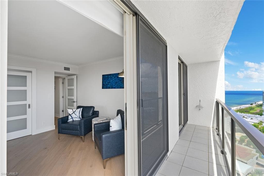 4901 Gulf Shore Blvd N 2103, Naples, FL 34103-19