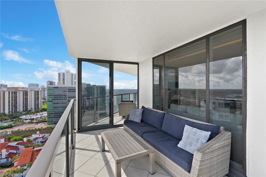 4901 Gulf Shore Blvd N 2103, Naples, FL 34103-24