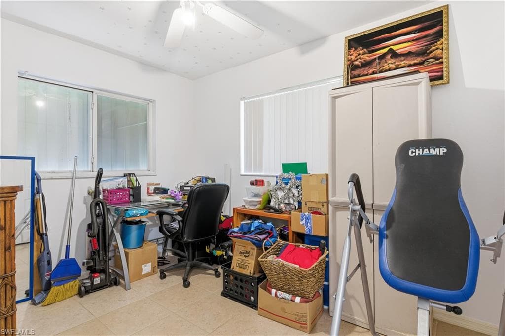 1000 Alhambra Cir, Naples, FL 34103-31