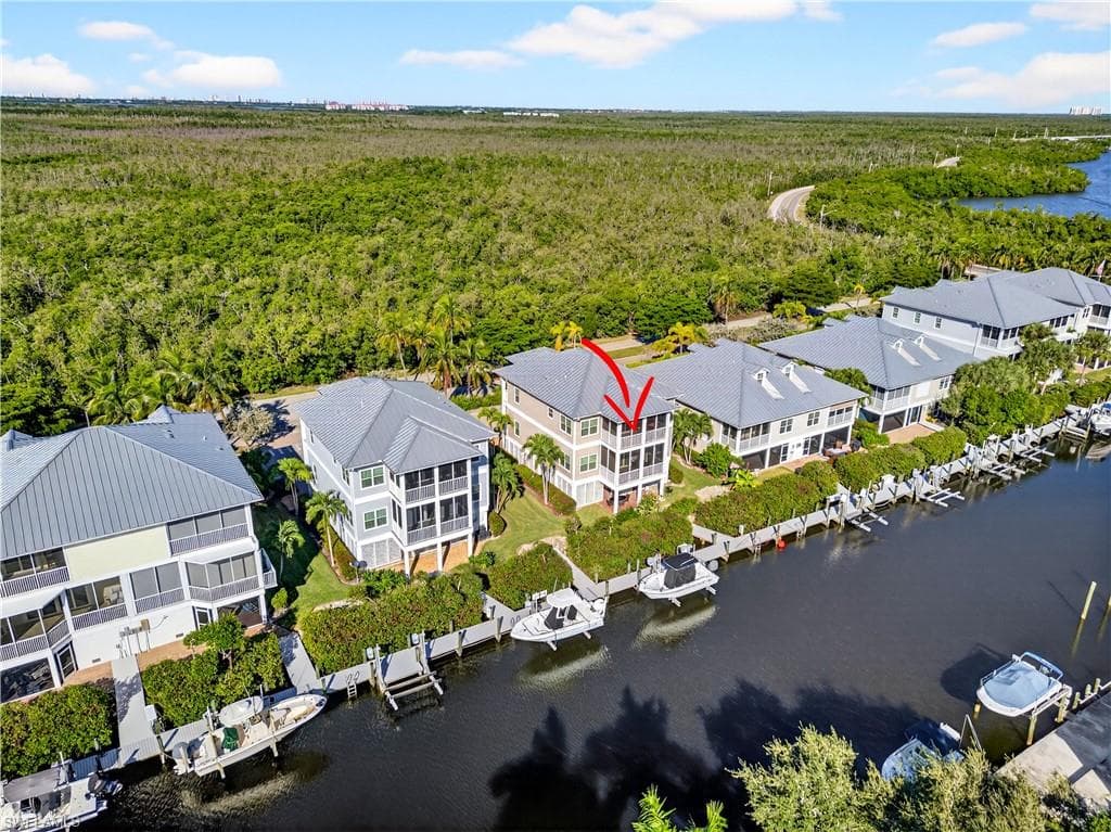 322 Angler Dr Dr 502, Goodland, FL 34140-5