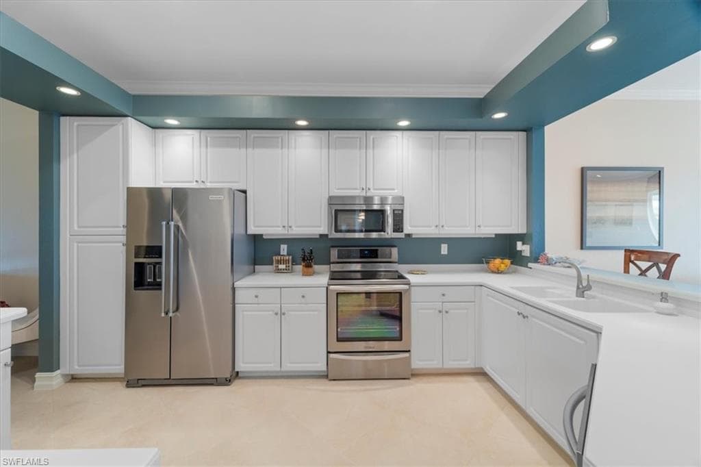 1845 Les Chateaux Blvd 302, Naples, FL 34109-19